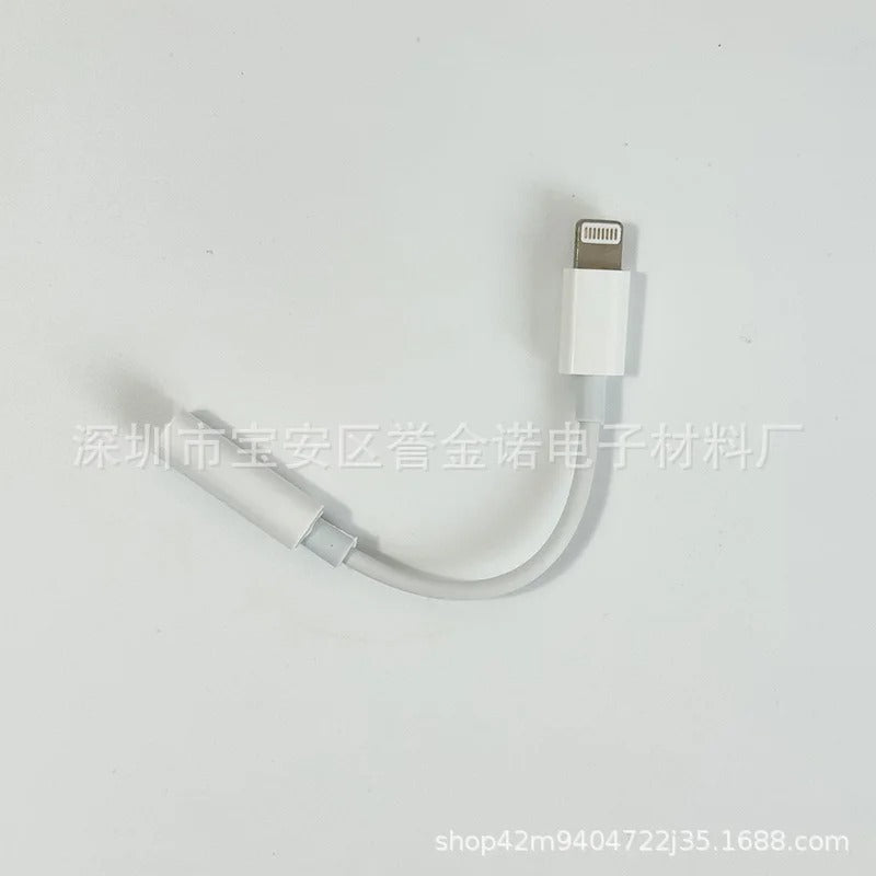 Apple Headset Adapter Cable 3.5 to Lightning Mobile Phone Adapter Head Mic Sound Card Conversion Line Car Accessories Anti-slip